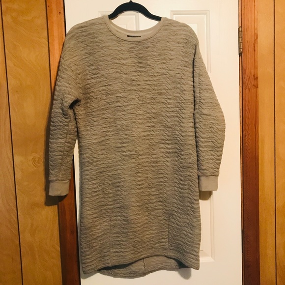 Topshop Sweaters - 🎈Quilted sweater dress